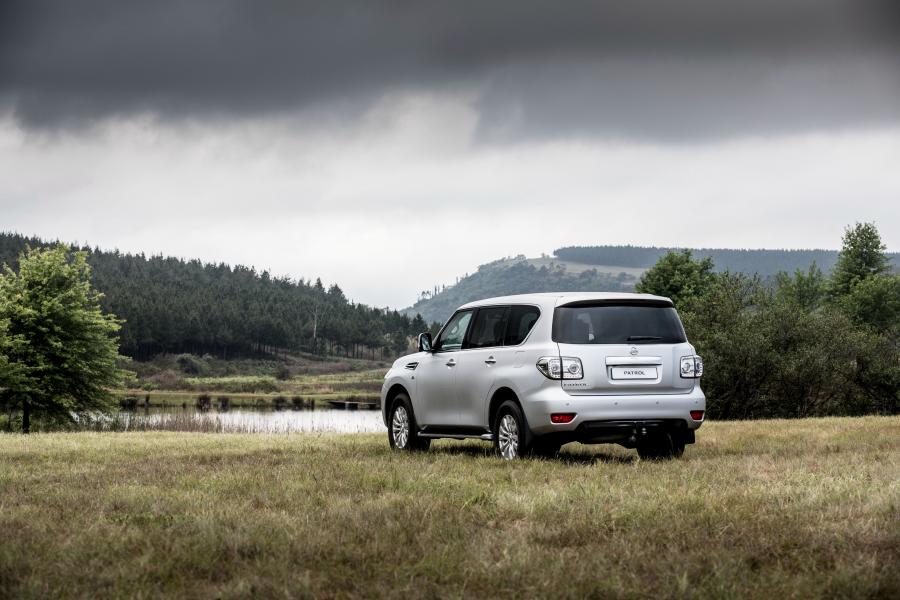  Nissan Patrol (Y62) 2017 года  (ZA) (фото 10 из 19)